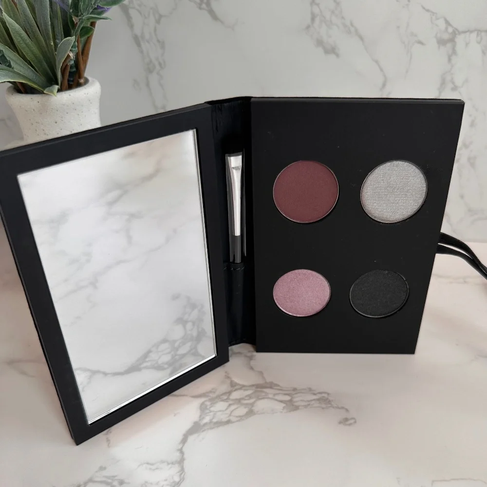 Lancome Paris Velvet Diary Palette 4 Eyeshadows Palette *NEW* - Picture 1 of 9